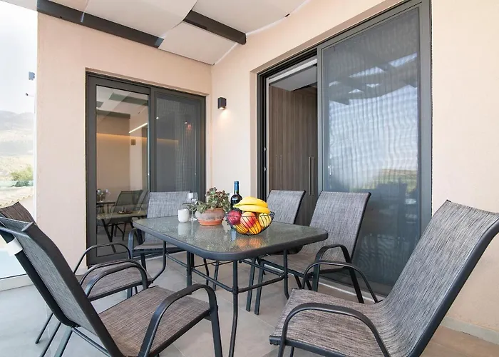 Serenity Sea View Zacharo Feriehus *