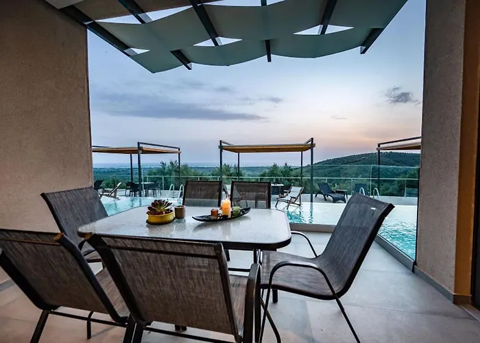 Serenity Sea View Zacharo Feriehus *